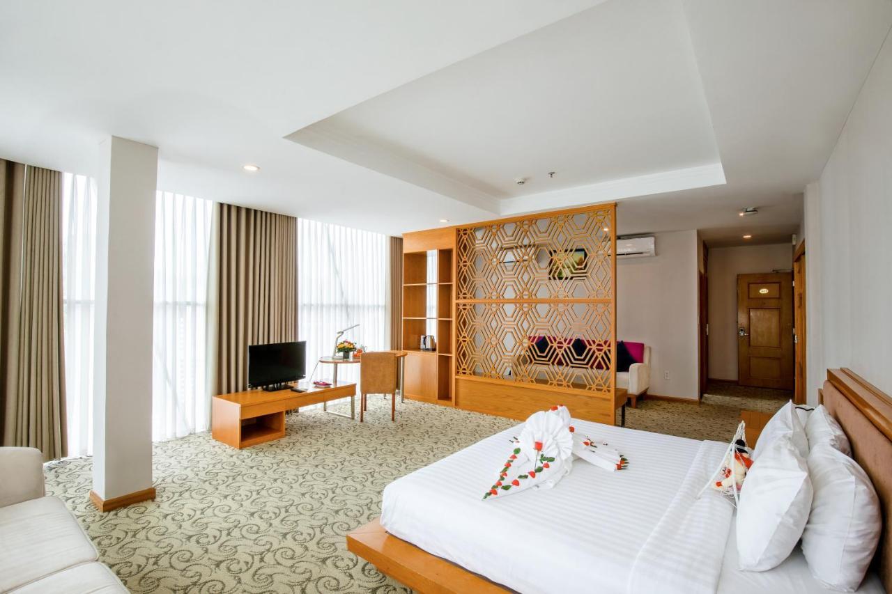 Ttc Hotel Deluxe Airport Ho Chi Minh-Byen Eksteriør billede