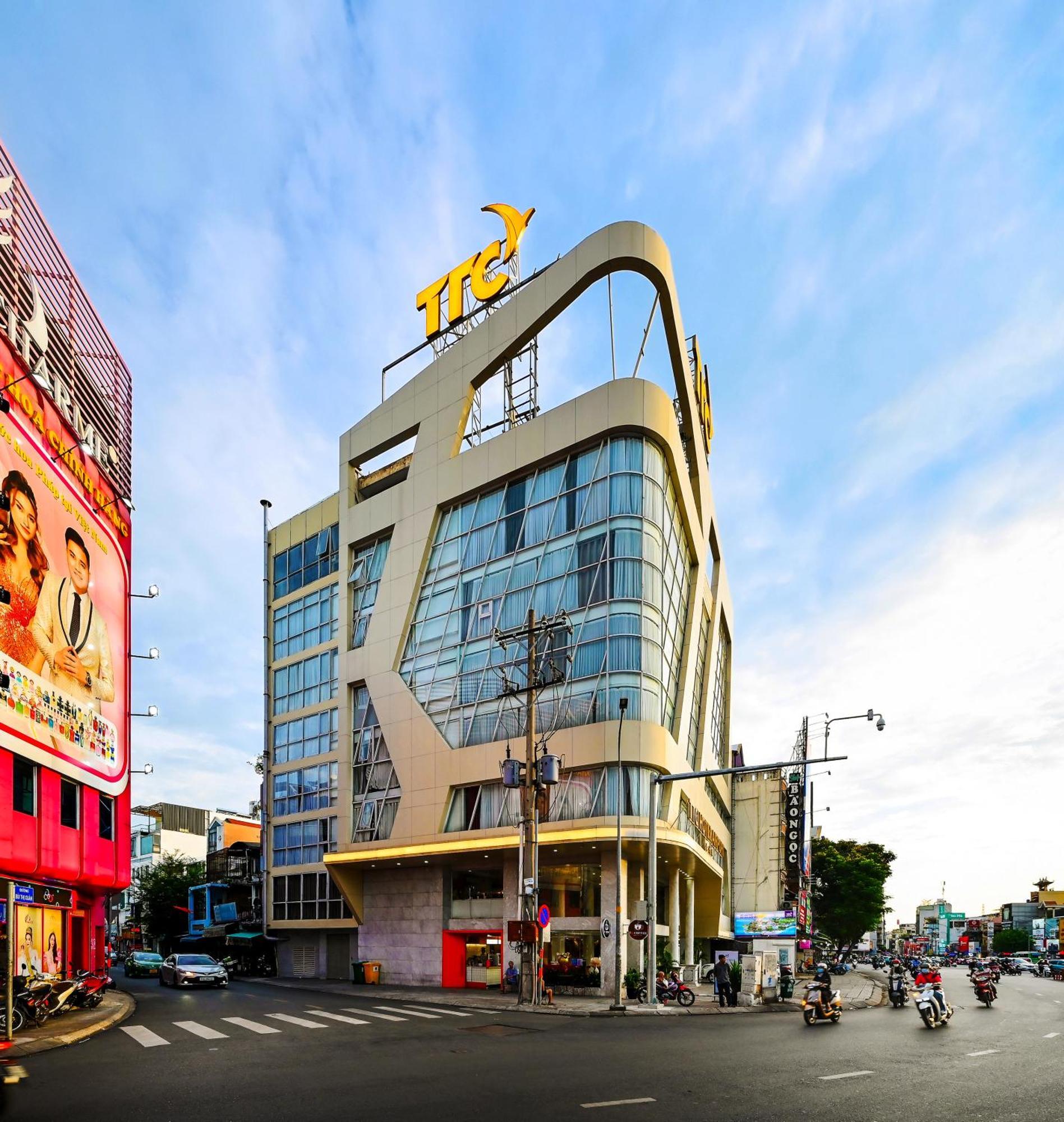 Ttc Hotel Deluxe Airport Ho Chi Minh-Byen Eksteriør billede
