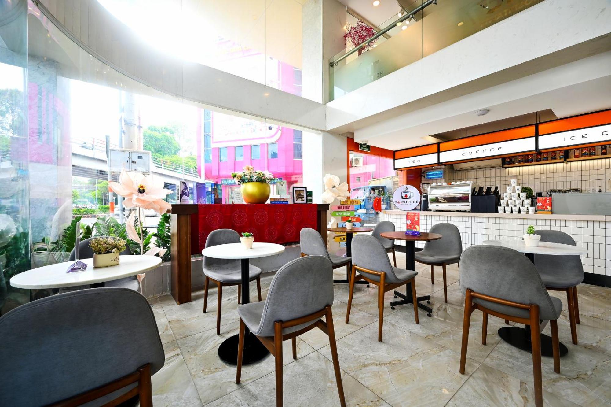 Ttc Hotel Deluxe Airport Ho Chi Minh-Byen Eksteriør billede